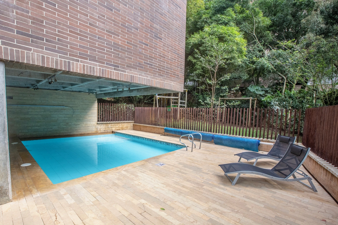 Pool view south